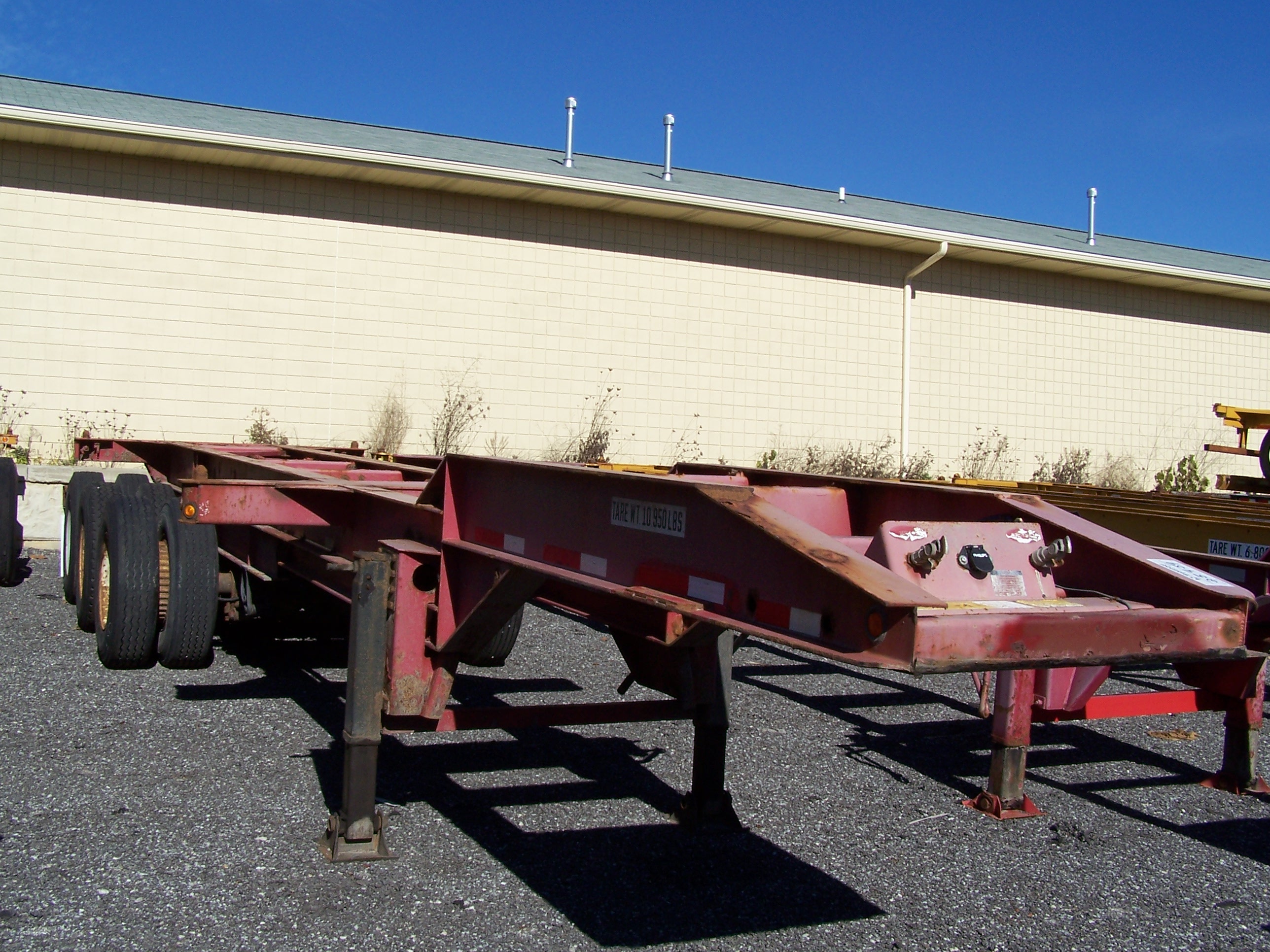 STRICK 33 FOOT CHASSIS